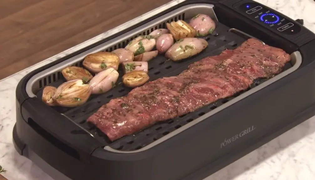 Cook a steak On Power Smokeless Grill