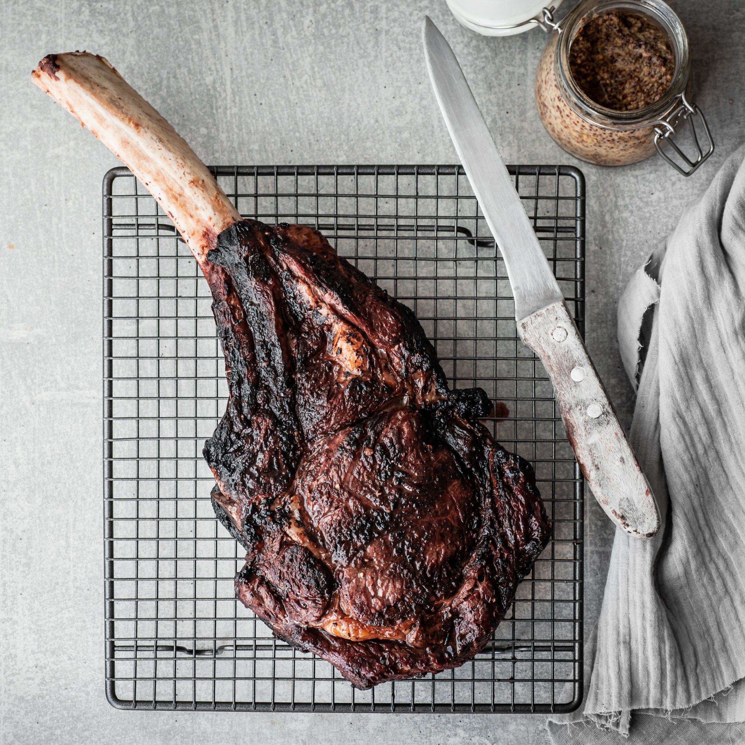 Ho To Cook Tomahawk Steak on the Barbecue