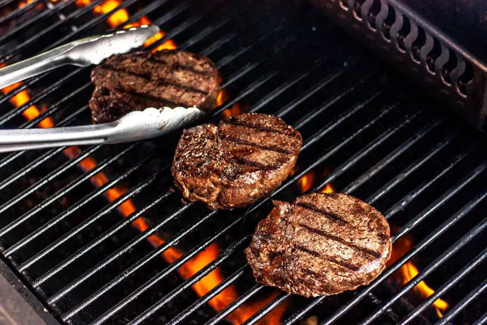 How To Cook the Perfect Steak Using a Reverse Sear and ...