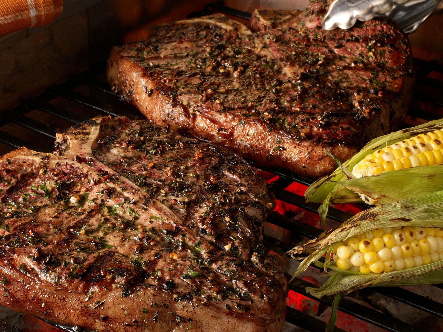 How to grill porterhouse steaks on a gas grill ...