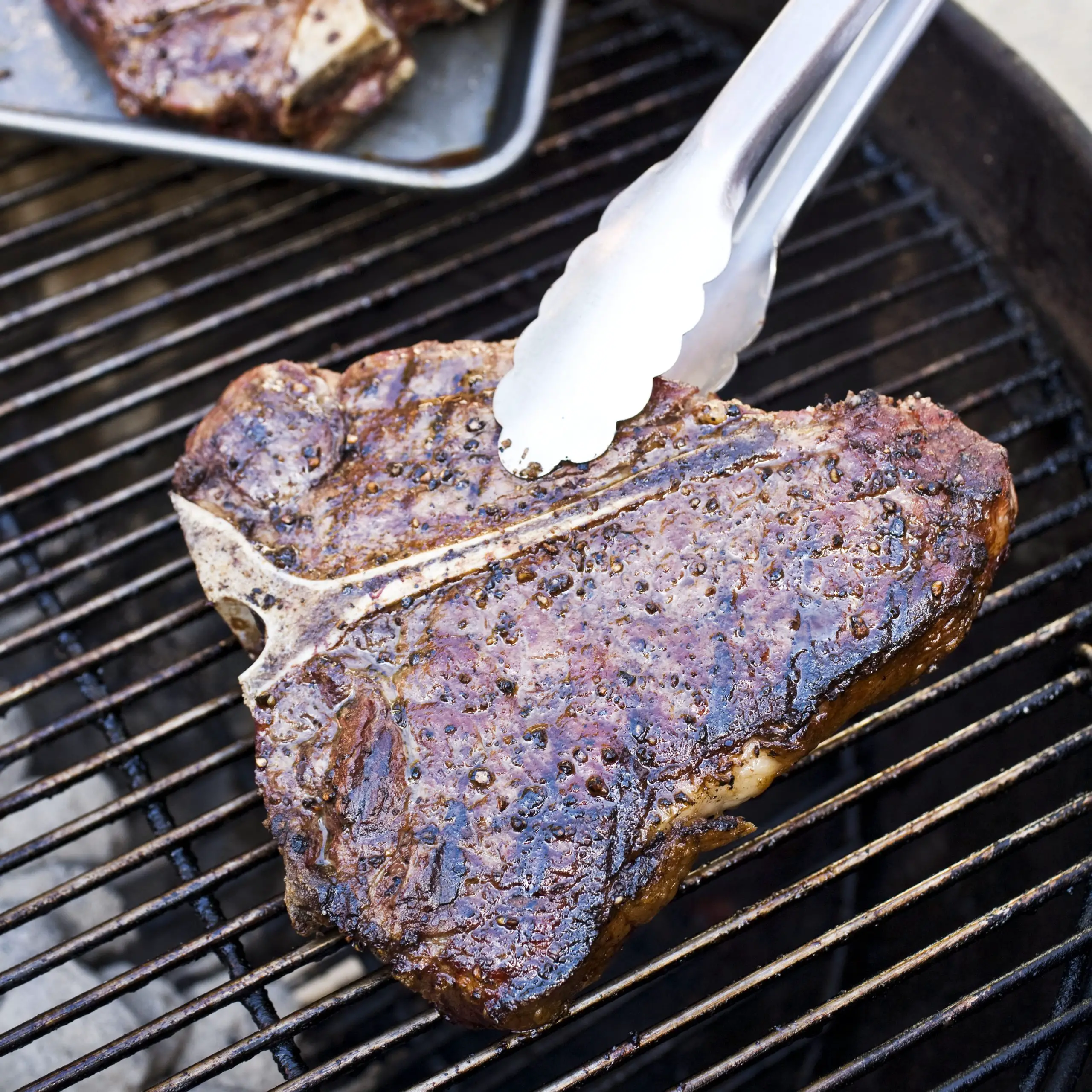 How To Grill T Bone Steak Using Coals / Grilled T Bone Steak Florentine ...