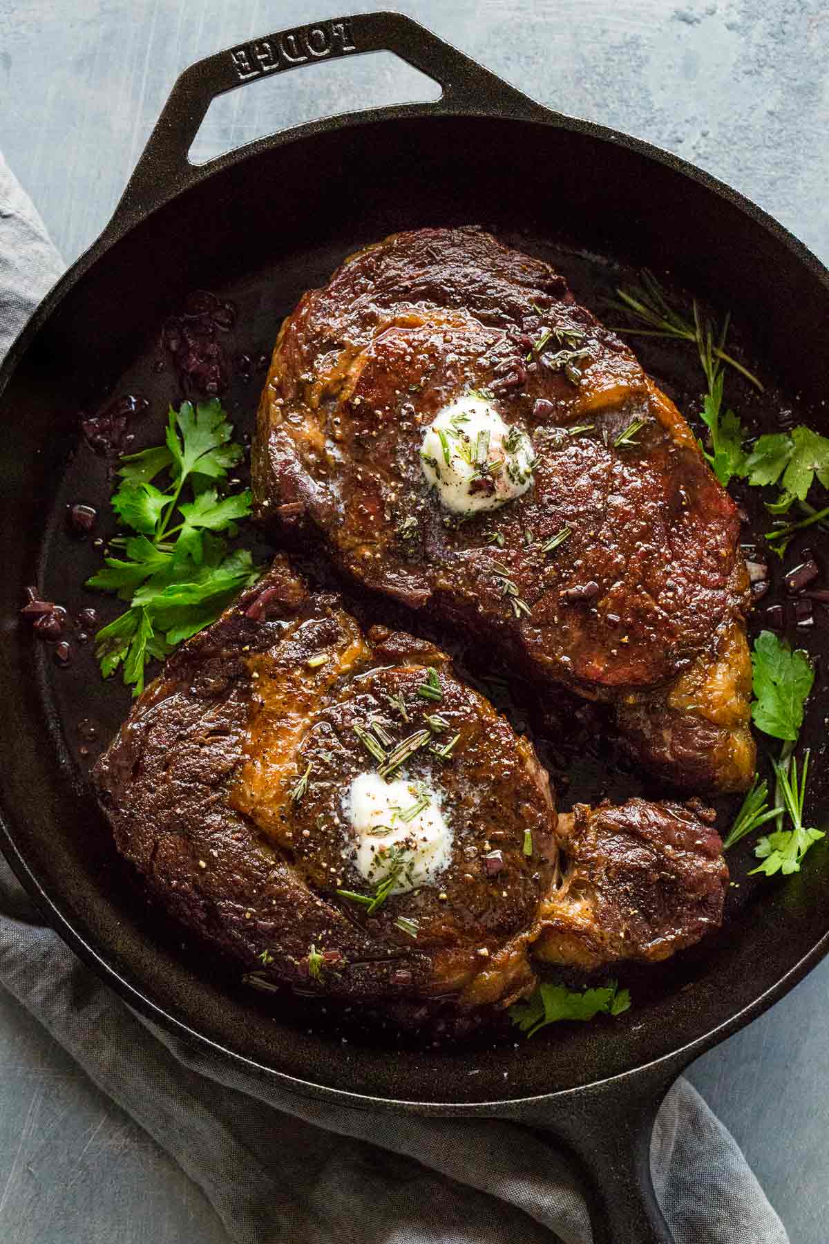 Ribeye Steaks with Red Wine Sauce