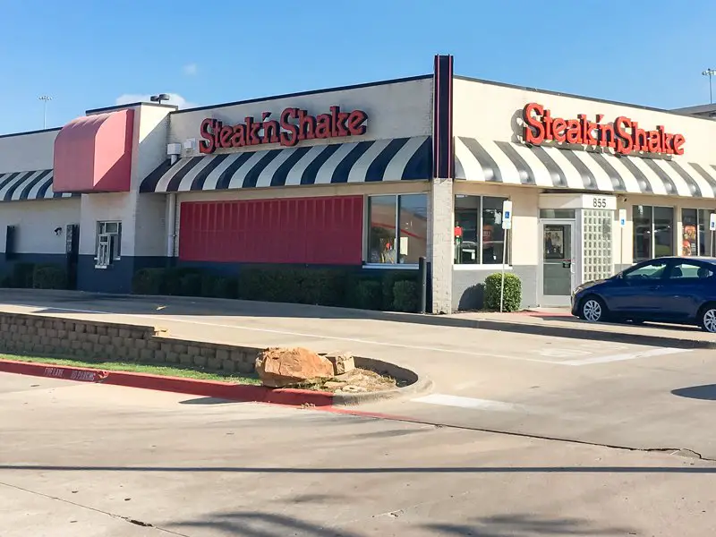 Steak N Shake Offers Existing Units For $10,000