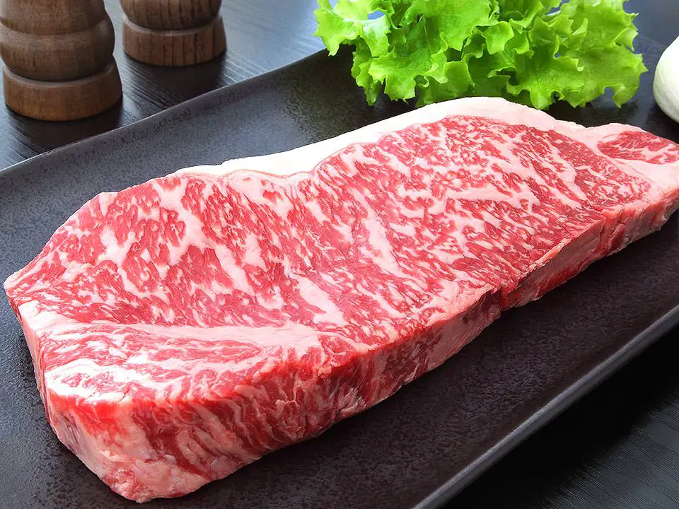 The Incredible Price Of Japanese A5 Wagyu Beef in Japan