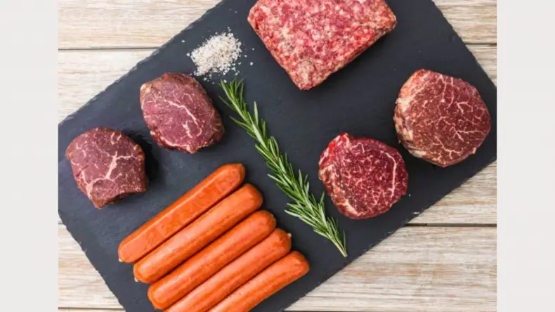 Ultimate Gift Guide For Steak Lovers ($100 and Up)